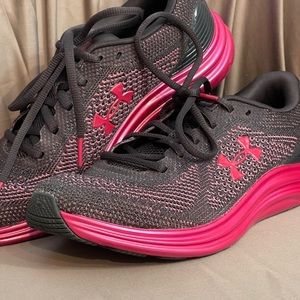 Under Armor Liquify Running Shoe size 8